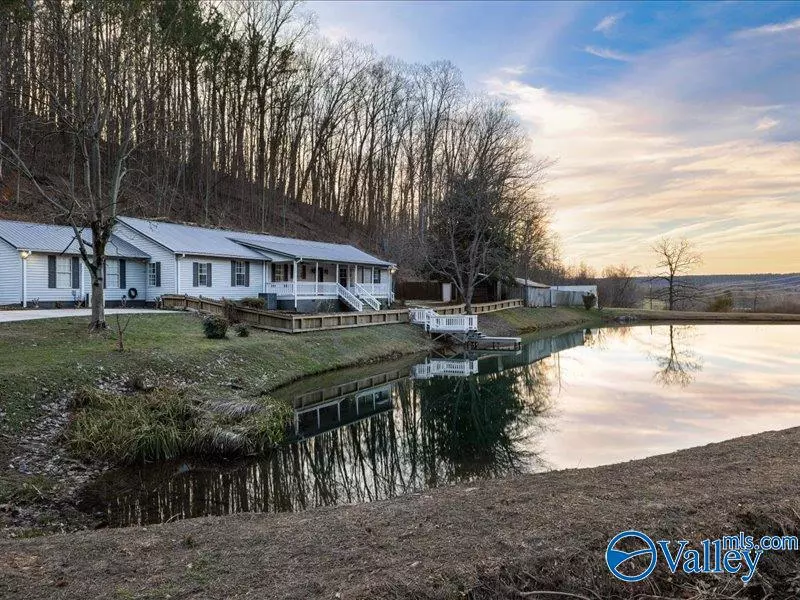 1007 Rocky Hollow Road, Blountsville, AL 35031