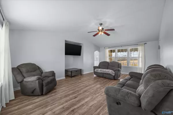 Joppa, AL 35087,10700 Highway 67 S