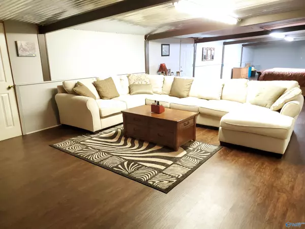 Hamilton, AL 35570,1850 County Highway 35