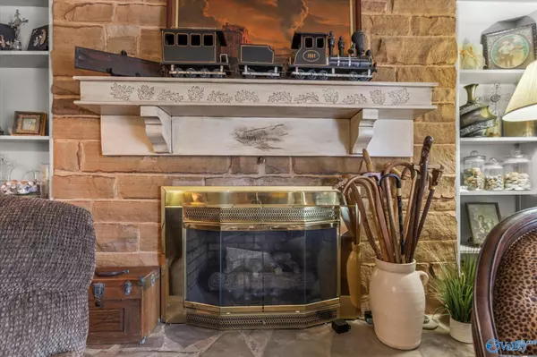 Decatur, AL 35601,2209 College Street SE