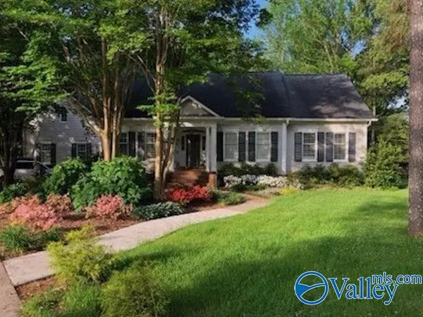 Decatur, AL 35603,4711 Pineridge Circle SE