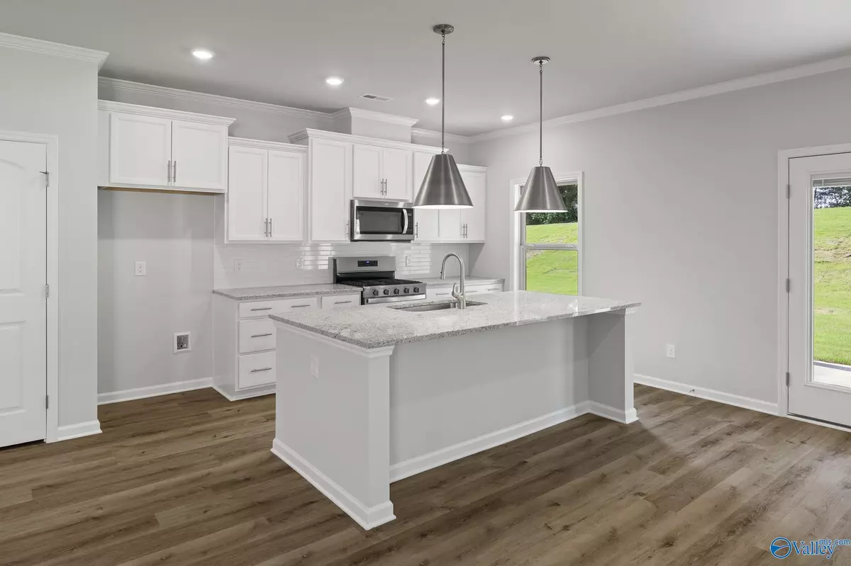 New Market, AL 35761,180 Saddle Street