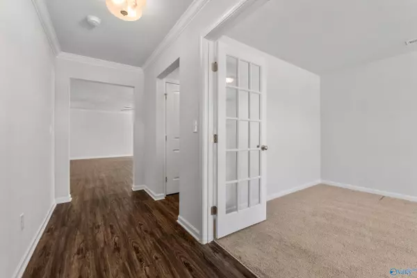 Owens Cross Roads, AL 35763,138 Barlow Way