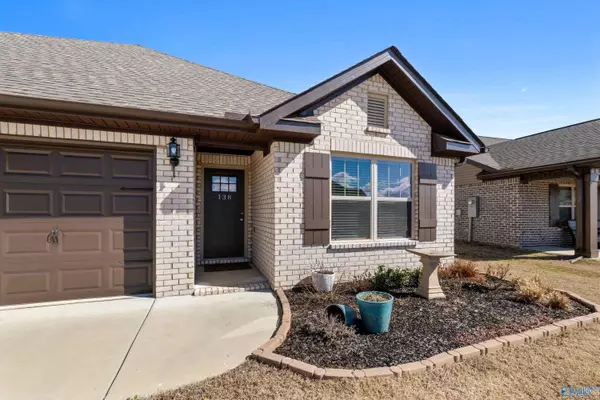 Owens Cross Roads, AL 35763,138 Barlow Way