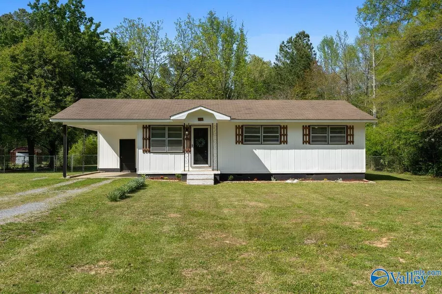 327 Joy Drive, Scottsboro, AL 35768