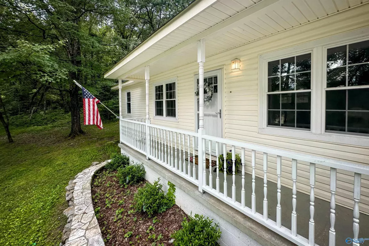 Decatur, AL 35603,306 Red Bud Lane