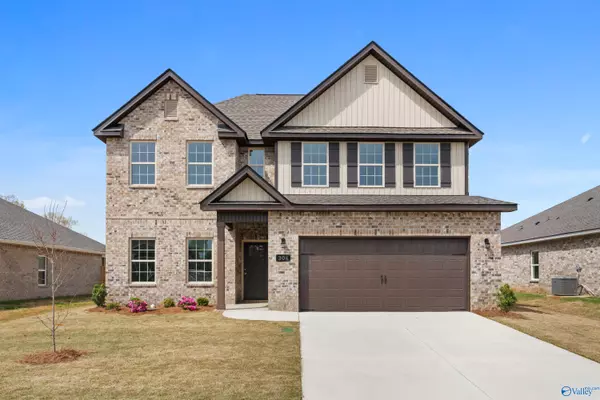 304 Cherokee Glen Avenue, Toney, AL 35773