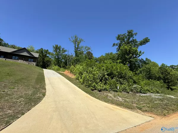 Scottsboro, AL 35769,1892 Lookout Mountain Drive