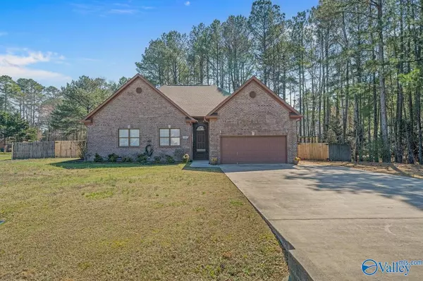 126 Whitfield Drive, Toney, AL 35773