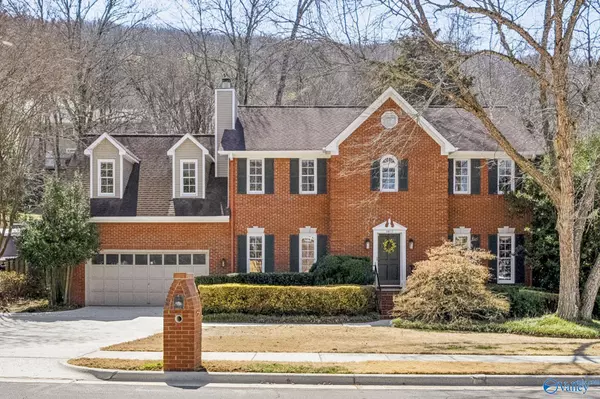 2812 Vista Drive SE, Huntsville, AL 35803