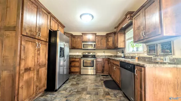 Fort Payne, AL 35968,117 County Road 1031