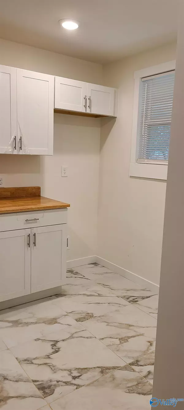 Huntsville, AL 35816,910 Parklane Street NW