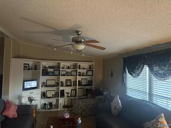 Steele, AL 35987,15 E Dorough Street