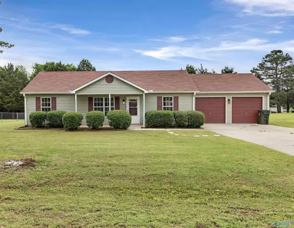 218 Barberry Lane, Toney, AL 35773