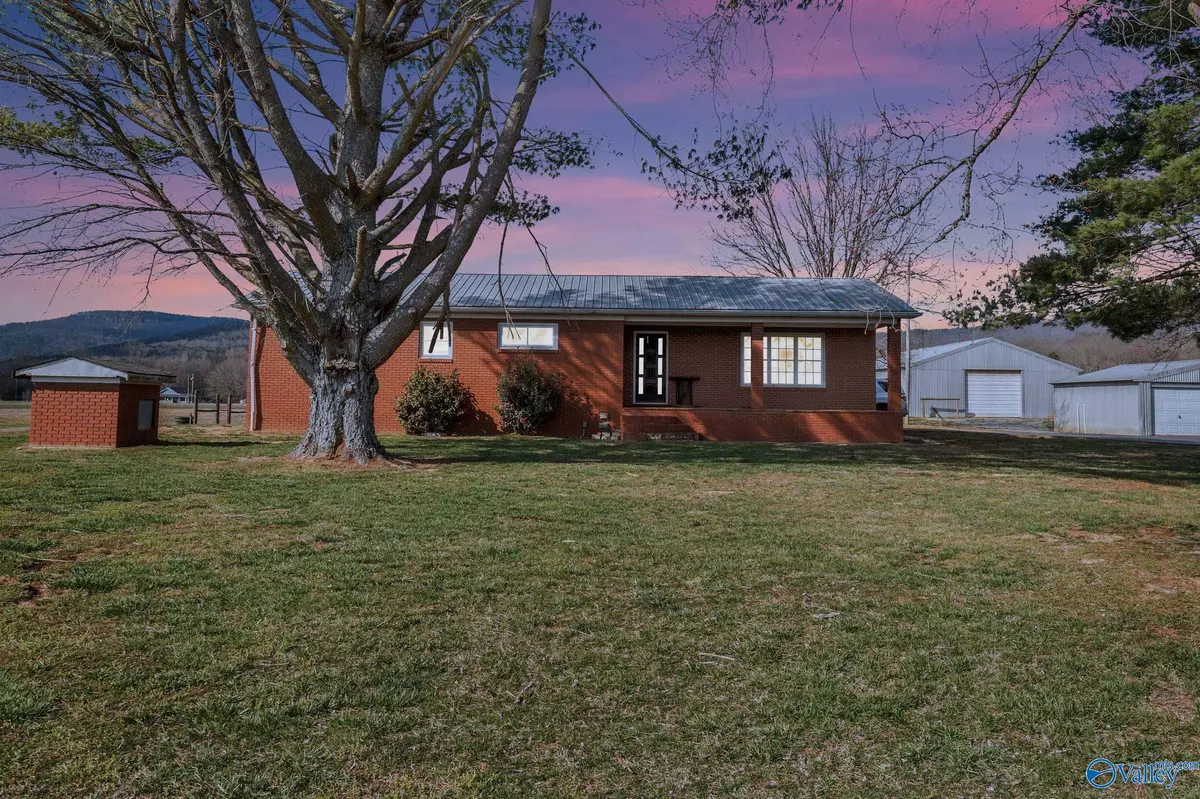 Fackler, AL 35746,1525 County Road 32