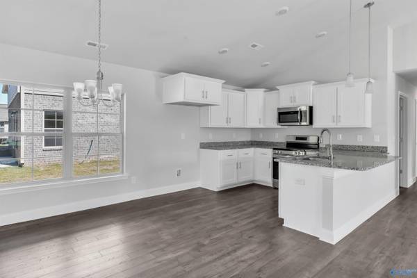 15307 Lapwing Cove, Athens, AL 35611