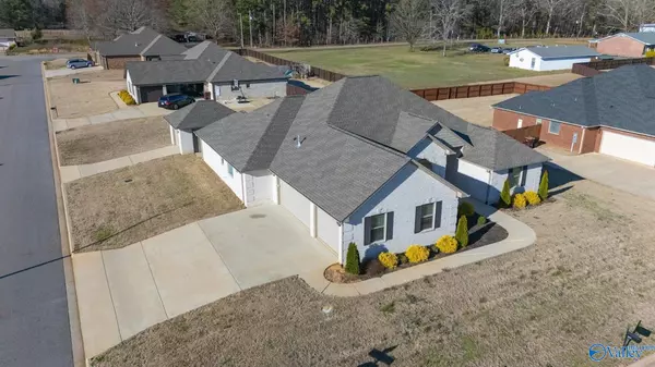 Athens, AL 35613,26583 Fox Cove Trail