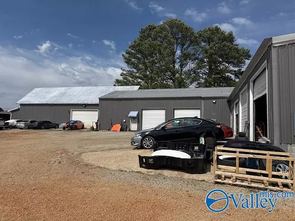 Athens, AL 35613,14345 Bledsoe Road