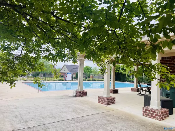 Owens Cross Roads, AL 35763,6701 Mceachern Lane