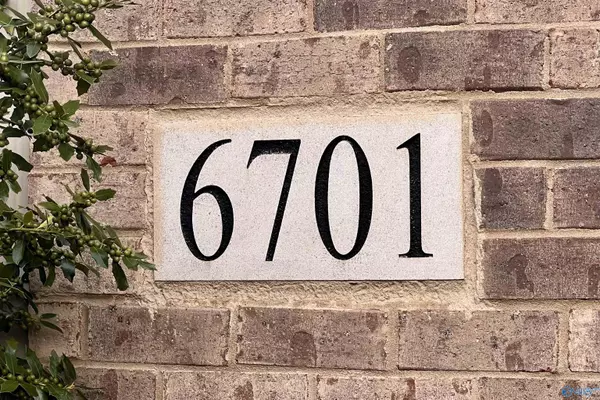 Owens Cross Roads, AL 35763,6701 Mceachern Lane