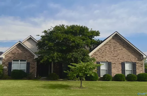 6701 Mceachern Lane, Owens Cross Roads, AL 35763