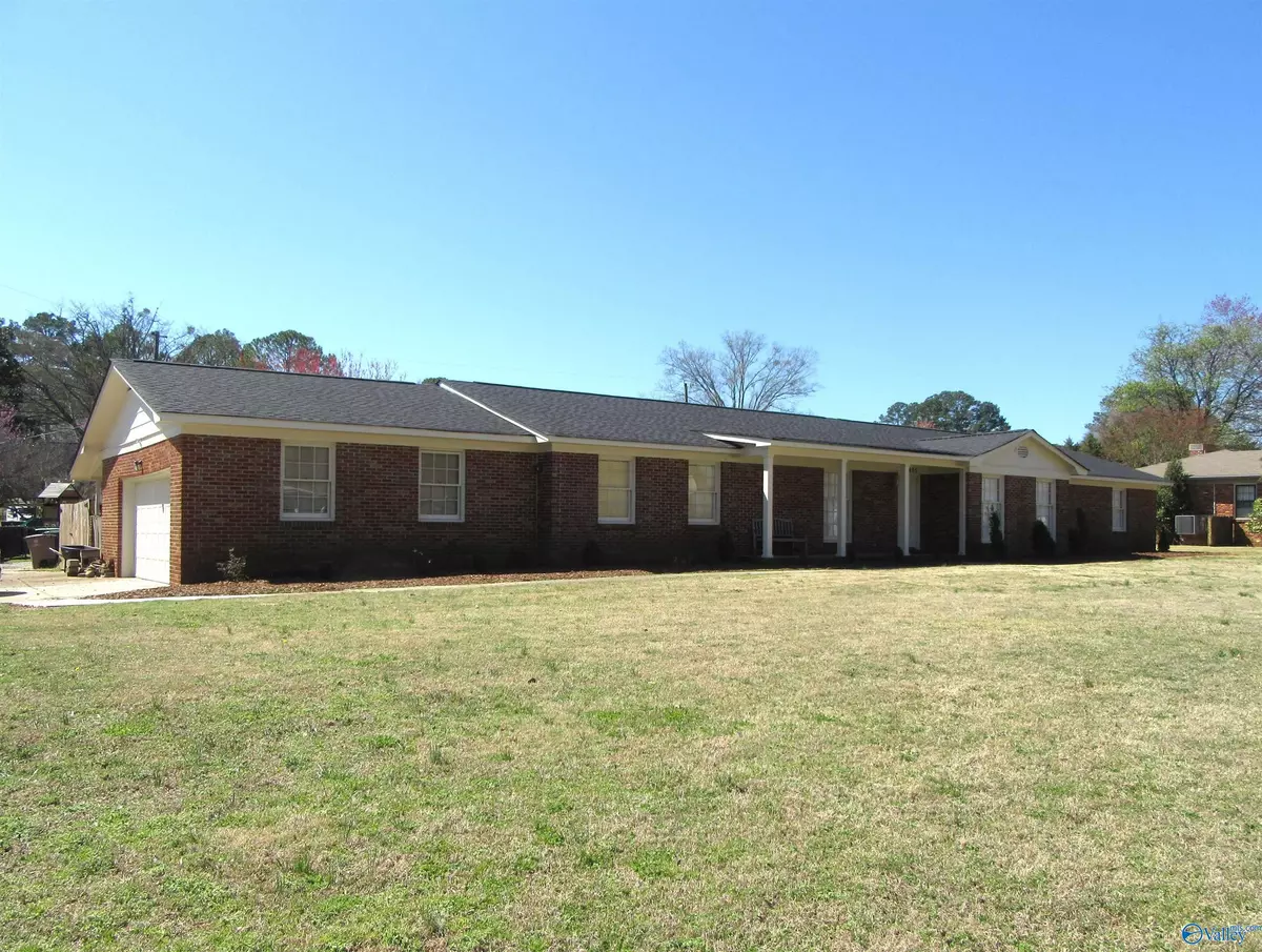 Decatur, AL 35601,2405 SE College Street SE