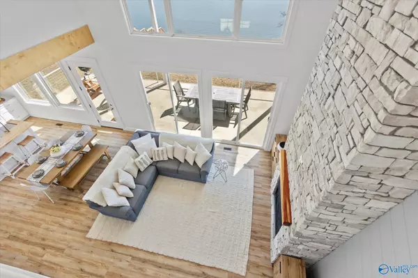 Scottsboro, AL 35769,711 Monte Sano Drive