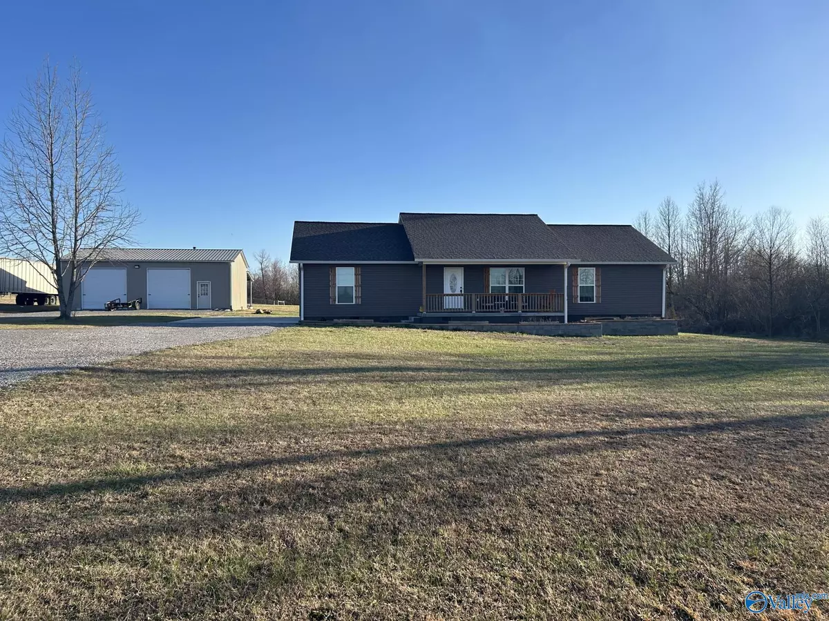 Higdon, AL 35979,879 County Road 814