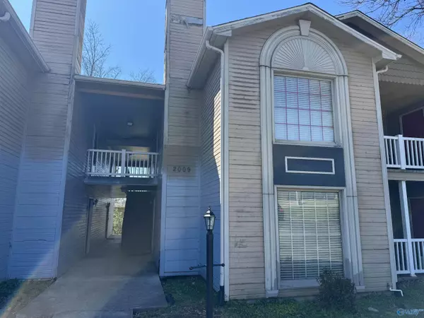 2009 Colony Drive #L, Huntsville, AL 35803