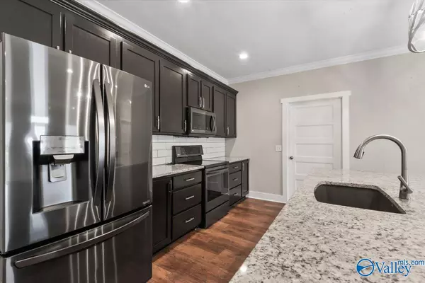 Cullman, AL 35058,100 County Road 1296