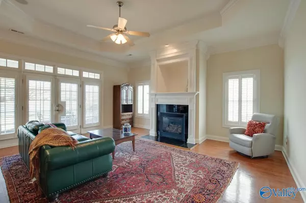 Owens Cross Roads, AL 35763,2832 Eastern Shore Drive SE