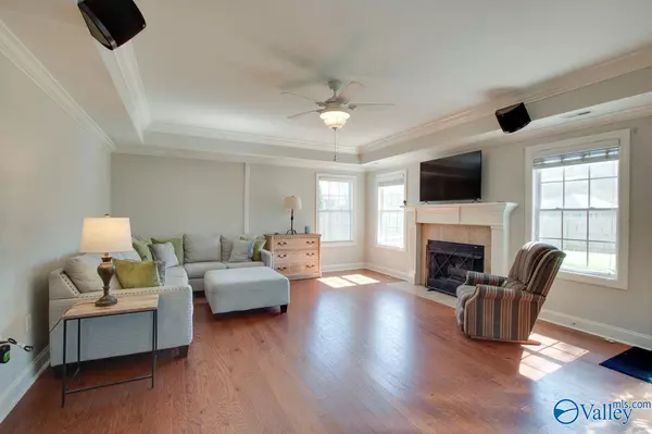 Owens Cross Roads, AL 35763,2812 Winterberry Way SE