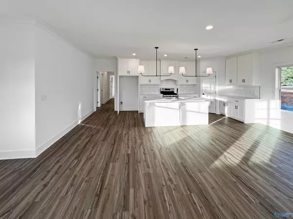 Athens, AL 35613,22146 Mulligan Parkway