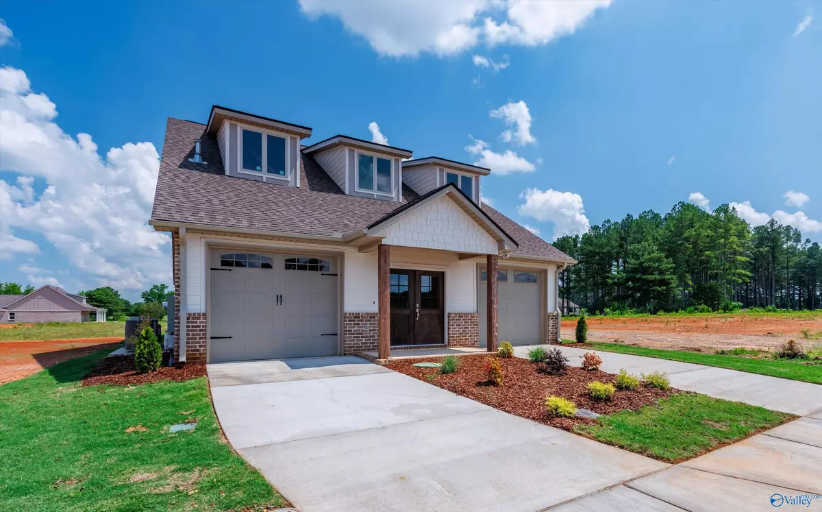 Athens, AL 35613,22122 Mulligan Parkway