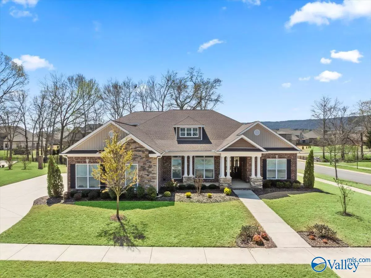 Owens Cross Roads, AL 35765,7546 Parktrace Lane SE