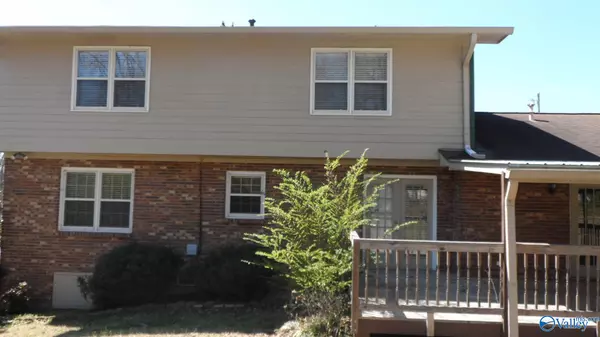 Anniston, AL 36206,1023 Comanche Trail