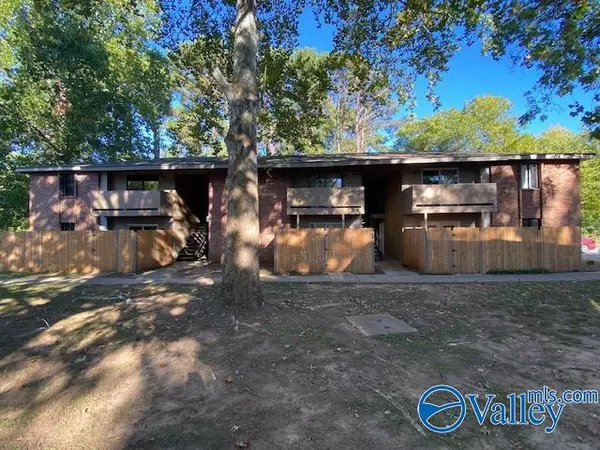 Huntsville, AL 35805,2940 Hood Road SW #J