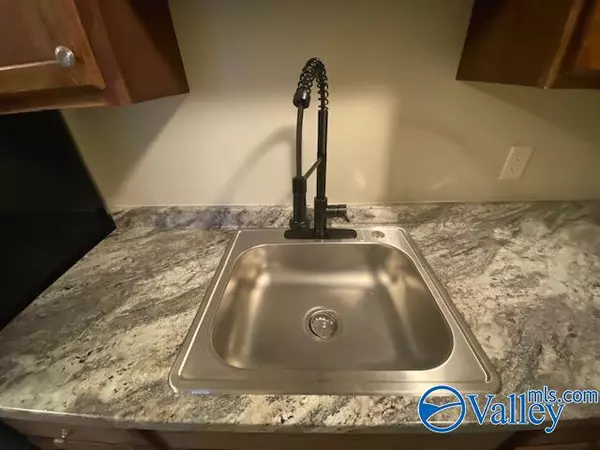 Huntsville, AL 35805,2950 Hood Road SW #K