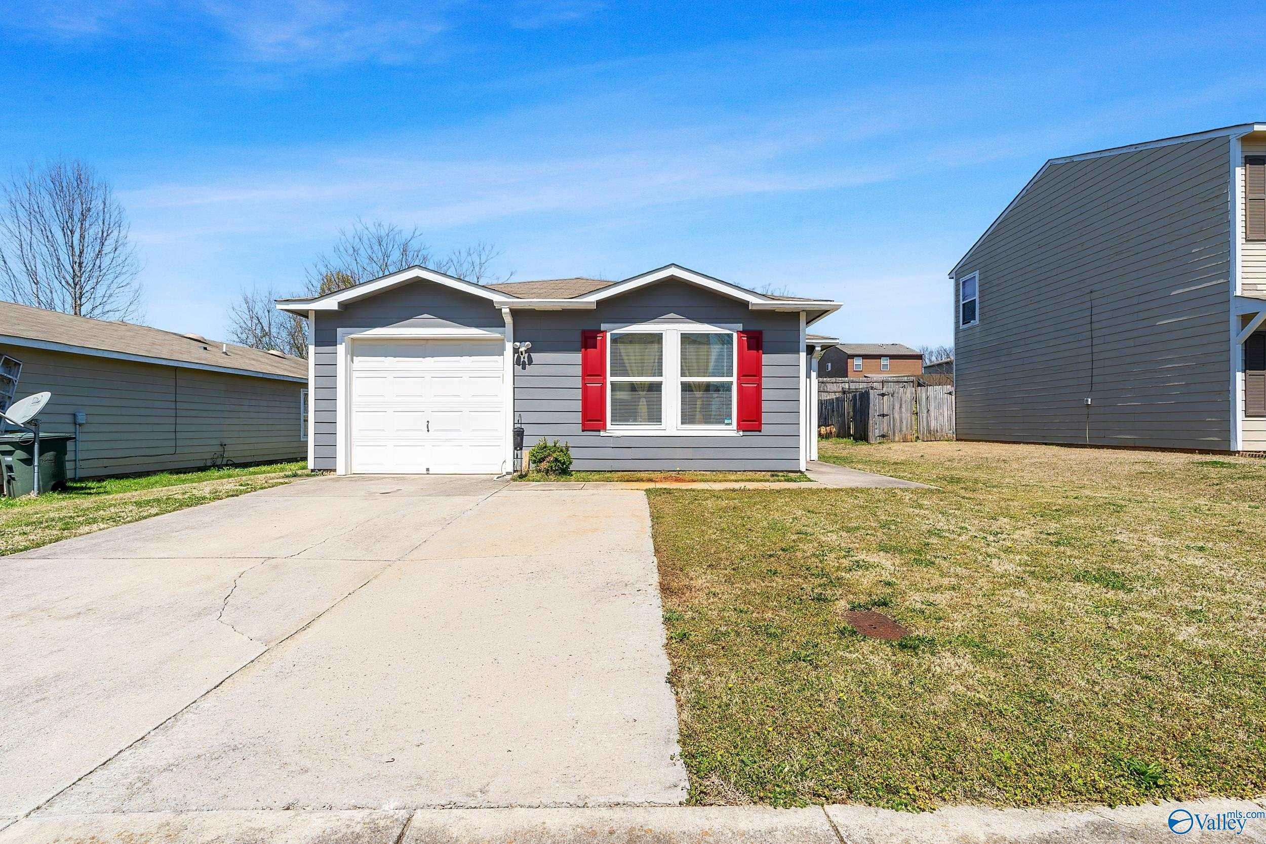 227 Whitestone Drive NE, Huntsville, AL 35810