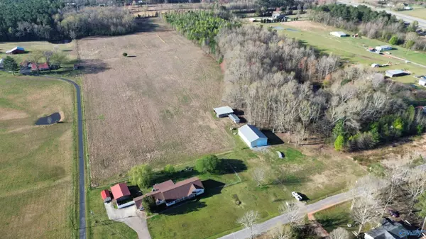 Athens, AL 35613,001 Yarbrough Road