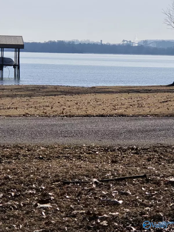 Athens, AL 35611,12725 Lookingbill Lane