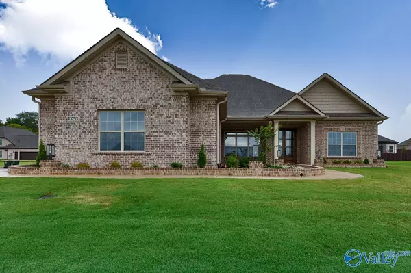 13892 Goff Drive, Athens, AL 35611