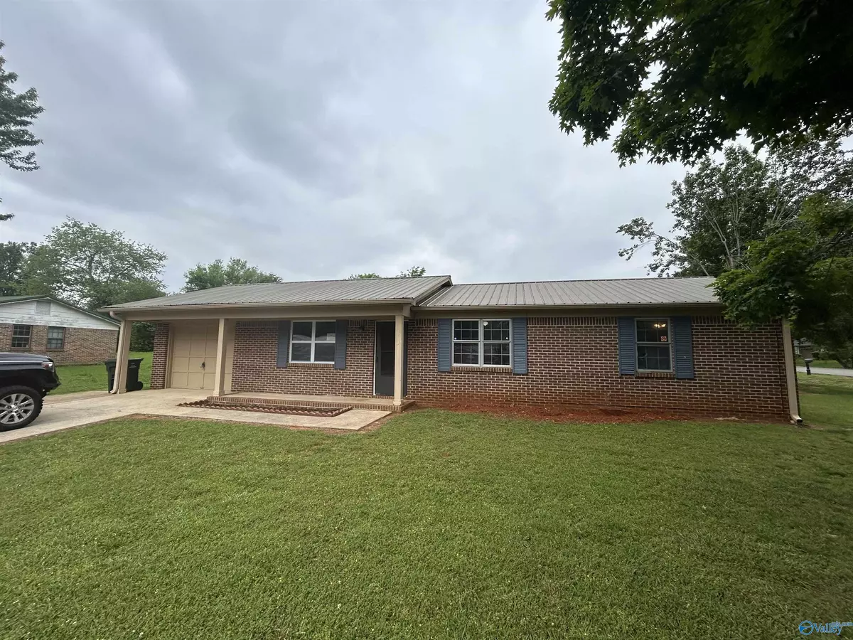 Scottsboro, AL 35769,393 Canadian Drive