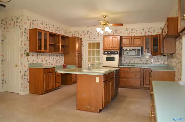 Decatur, AL 35603,2816 Hunterwood Drive SE