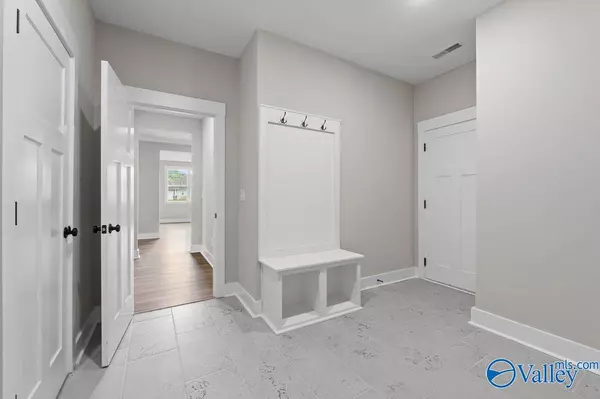 Owens Cross Roads, AL 35763,7502 Speckle Belly Boulevard