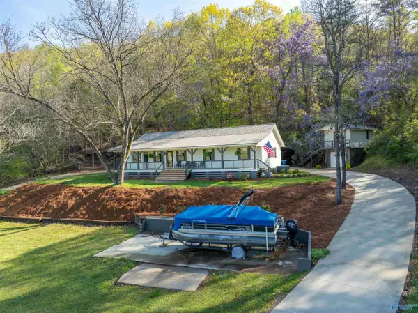 Rainbow City, AL 35906,251 Riddles Bend Road