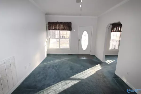 Fyffe, AL 35971,807 Robinhood Way