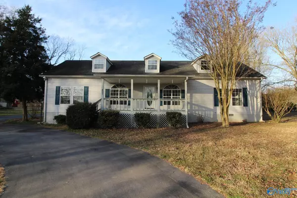 807 Robinhood Way, Fyffe, AL 35971