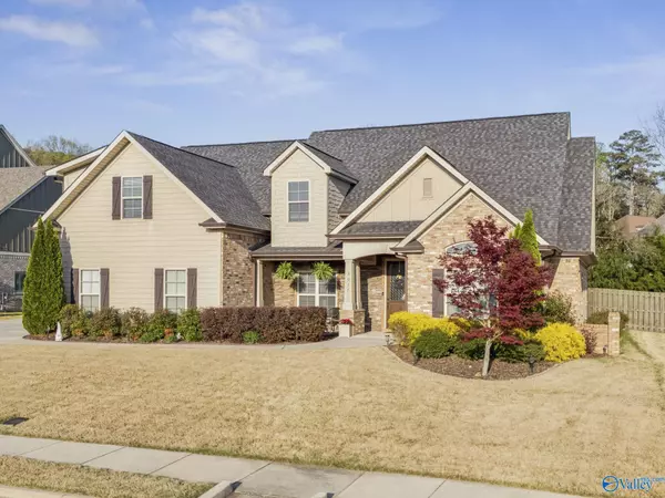 Owens Cross Roads, AL 35763,3017 Ginn Point Road SE