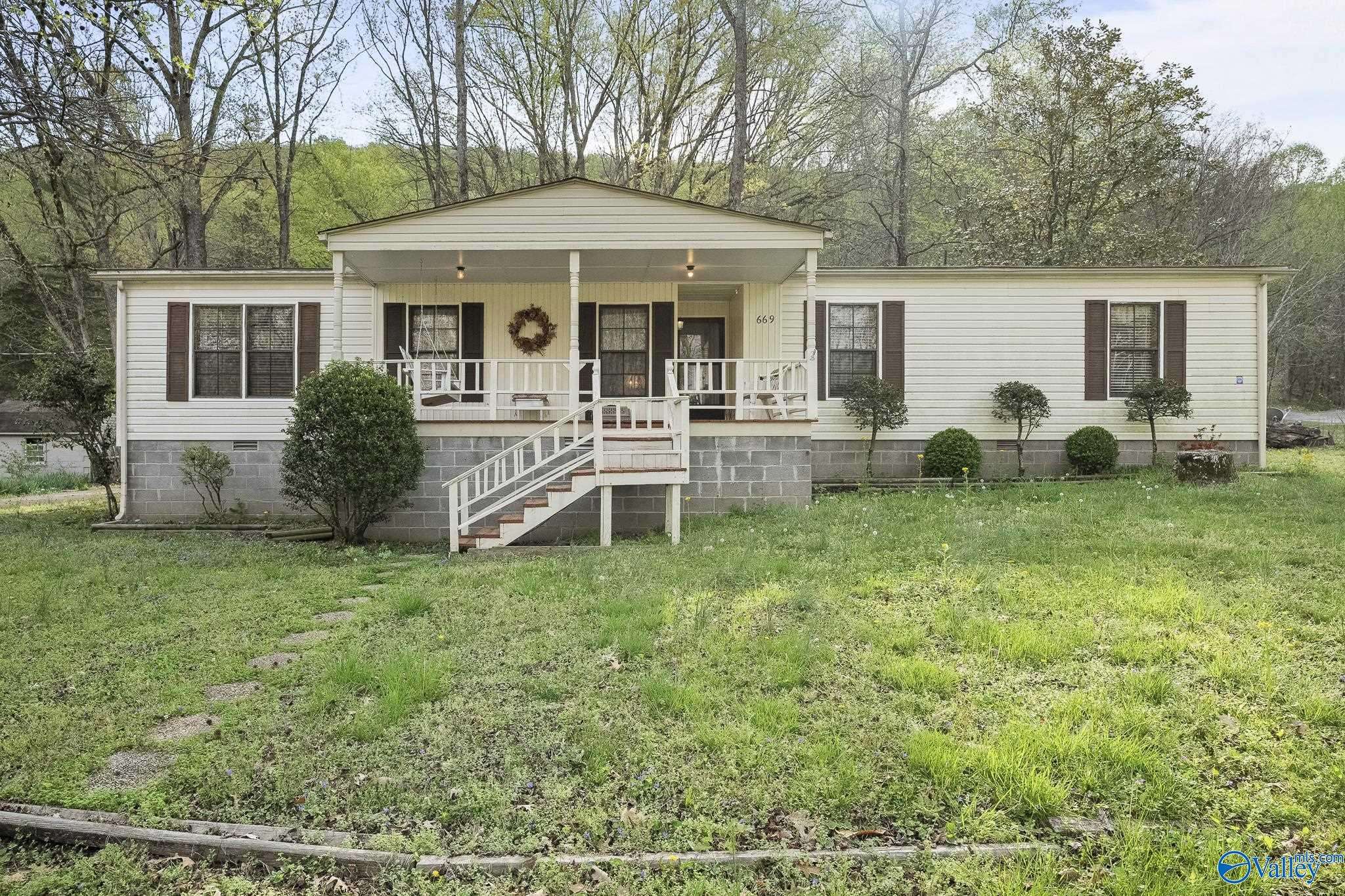 669 Horse Cove Road, Gurley, AL 35748